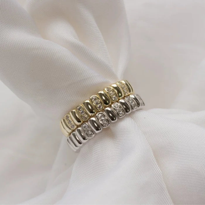 Back & Forth Ring